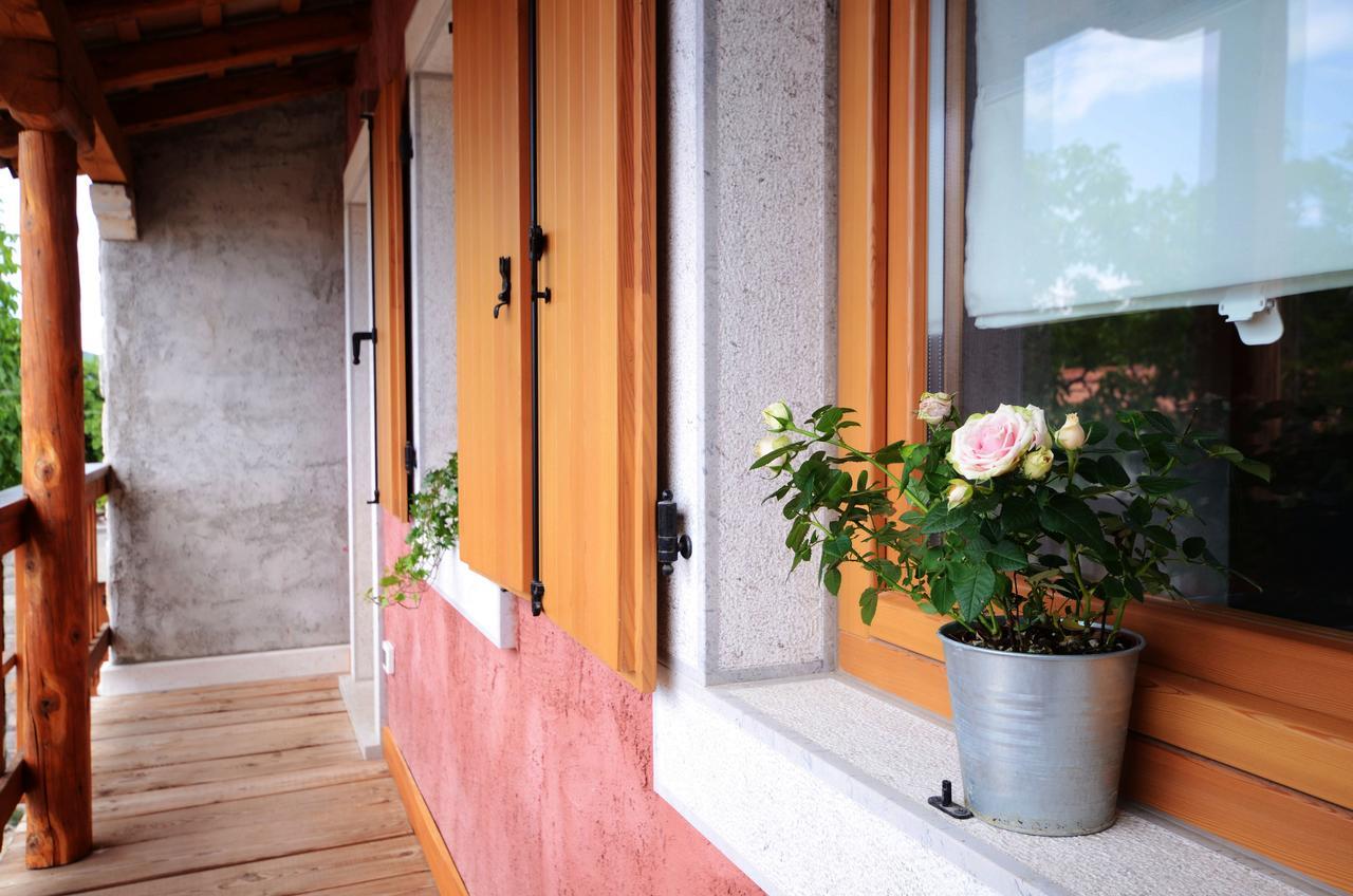 Matijevi Apartments Sistiana Exterior photo